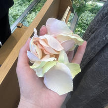 フラワーシャワー