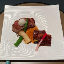 ステーキと鰻のプレート