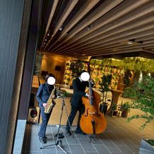 インナーガーデンでジャズ生演奏