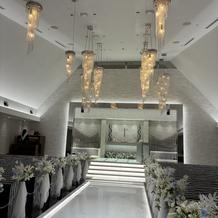 明るいチャペル