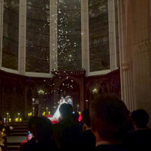 羽とキラキラを降らせました