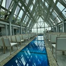 クリスタルチャペル