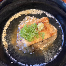 名物の鰻を使用したお茶漬けです。