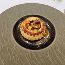 鮑と茸のフリカッセパイ