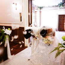 退場時のフェザーシャワー