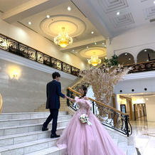 ディズニーホテルを感じさせる大階段です。