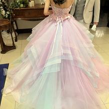 お色直しのカラードレス