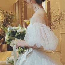 挙式には付けなかった袖をつけました