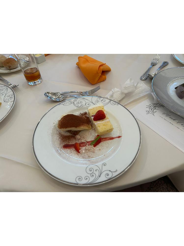 18 (アンウィット) Produced by Casa d' Angela