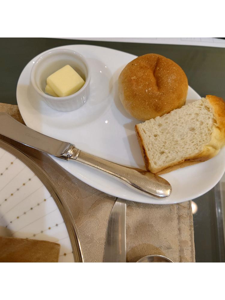 セント・ラファエロチャペル御堂筋