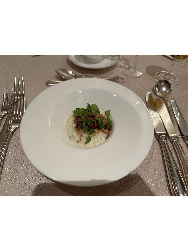 セント・ラファエロチャペル御堂筋