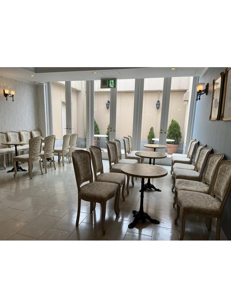 18 (アンウィット) Produced by Casa d' Angela