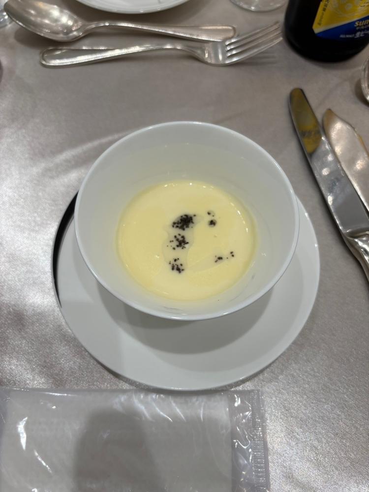 セント・ラファエロチャペル御堂筋