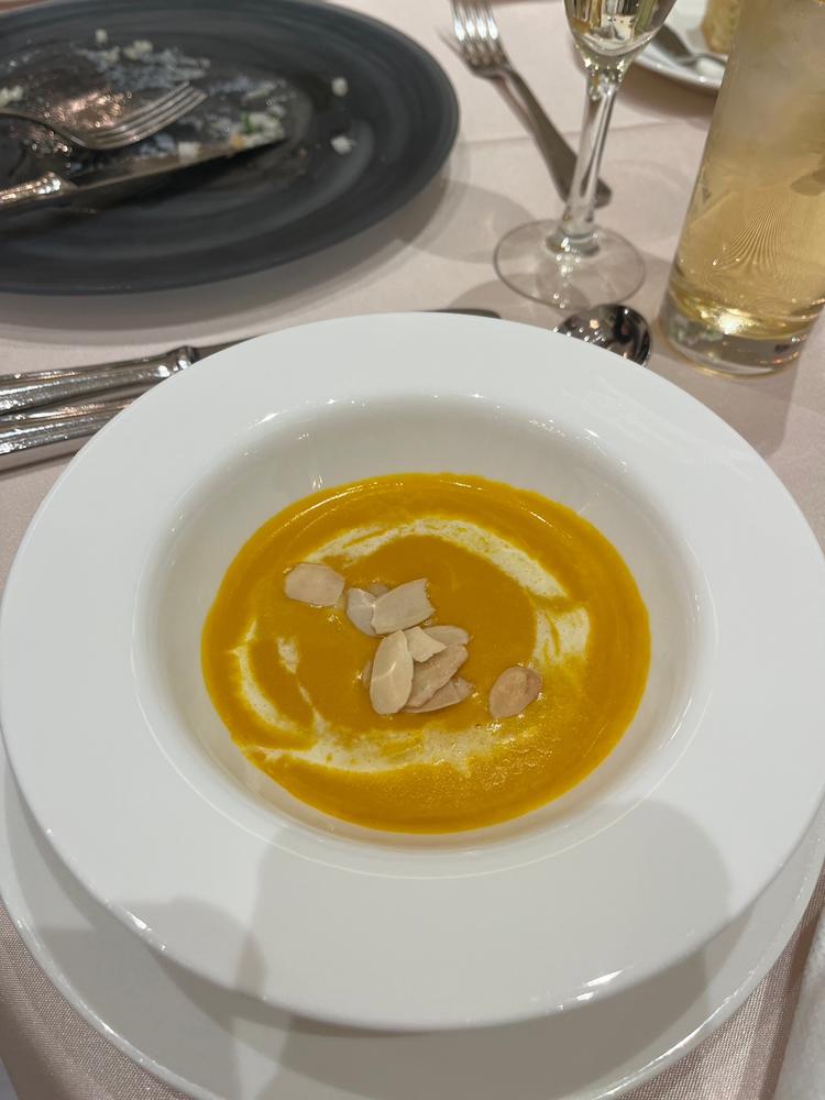 ニーズ神戸三宮（旧名：ベイサイド迎賓館(神戸)）