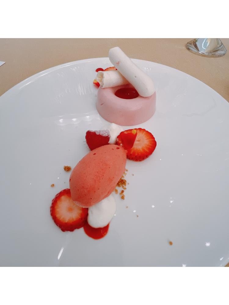 セント・ラファエロチャペル東京