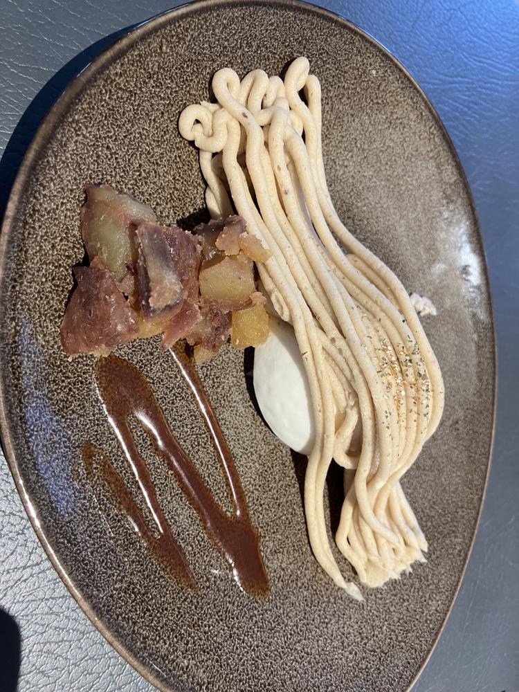 ザ ストリングス表参道