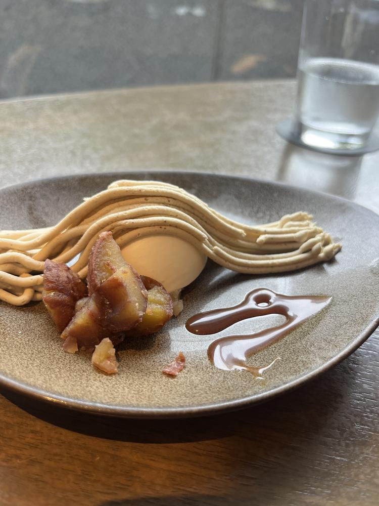 ザ ストリングス表参道