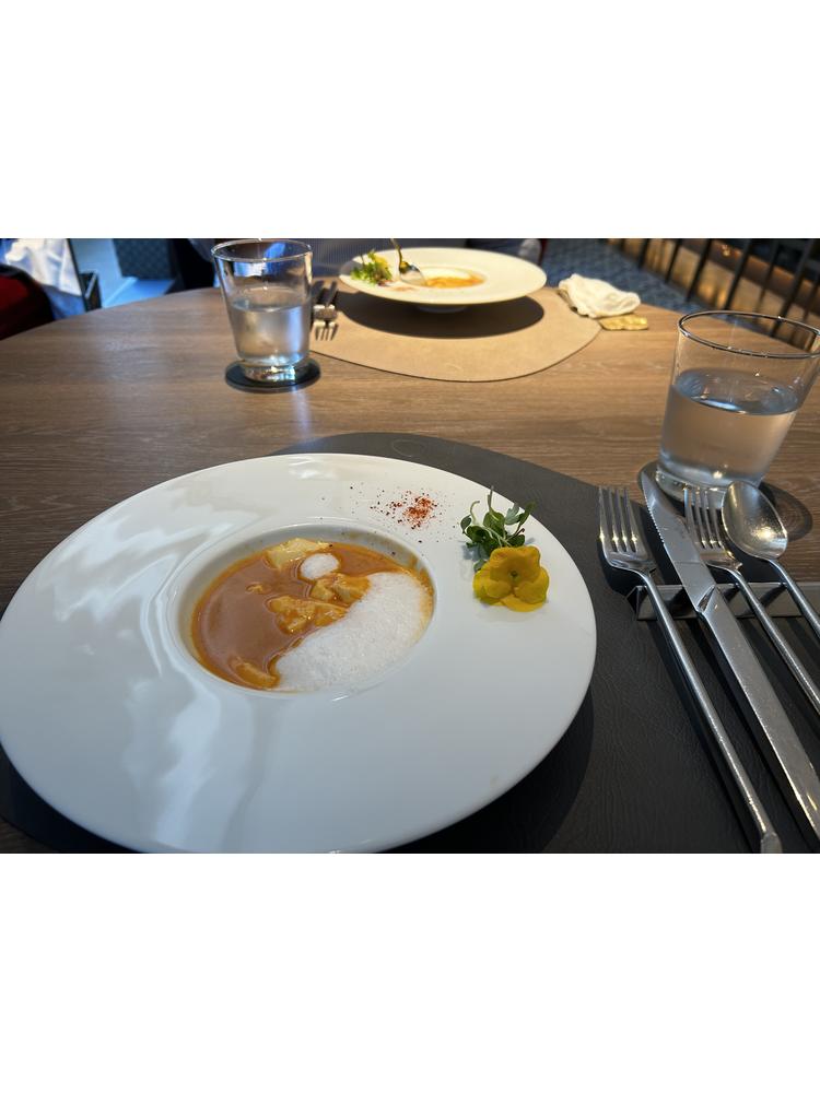 ザ ストリングス表参道