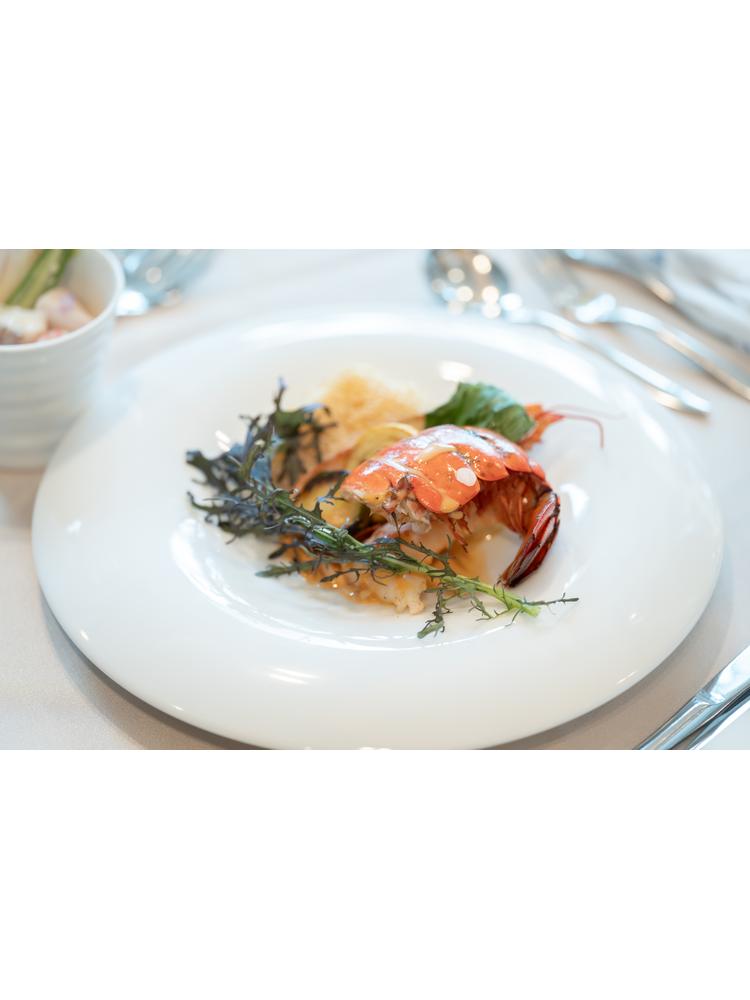 The 33 Sense of Wedding